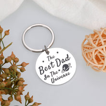 Load image into Gallery viewer, Best Dad Gifts for Men Father Gifts from Wife Kids Children Dad Daddy Gifts Keychain from Son Daughter Pregnancy Announcement Gift for Dad Husband Gifts for Him Birthday Father&#39;s Day Gift
