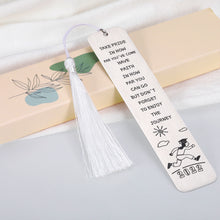 Load image into Gallery viewer, Class of 2022 Senior Graduation Gifts for Him Her College High School Graduation Gifts for Girls Boys Son Daughter Master Grade Gifts for School Nurse Student Senior Night Bookmark for Book Lover
